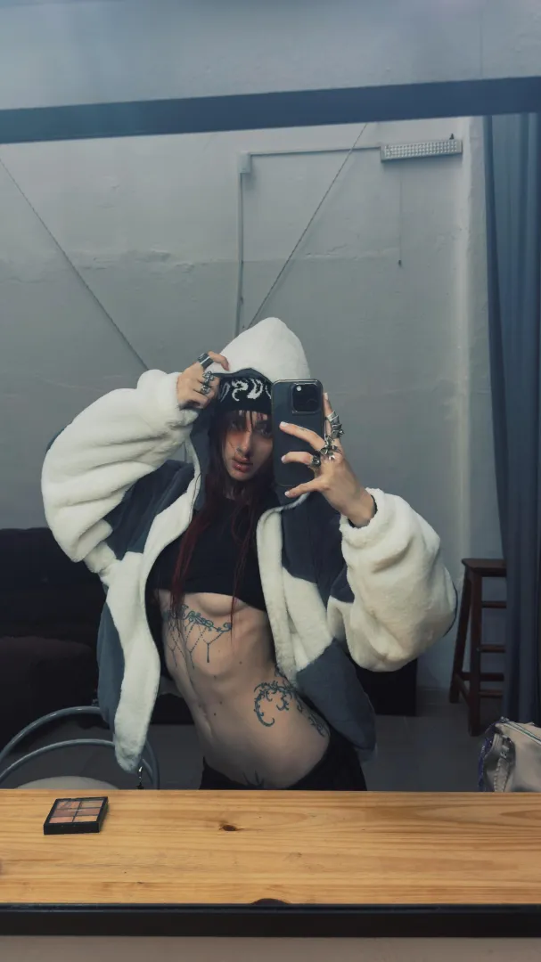 Open to meeting but can’t provide space., t.elg.rm: lunakaitlyn posted by thesadshow