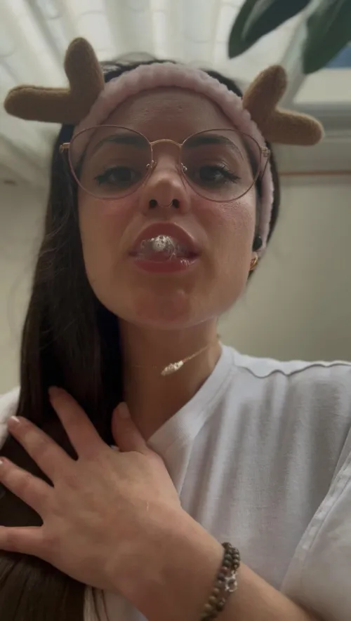 Open wide and nice for mommy  by LolitaFlame