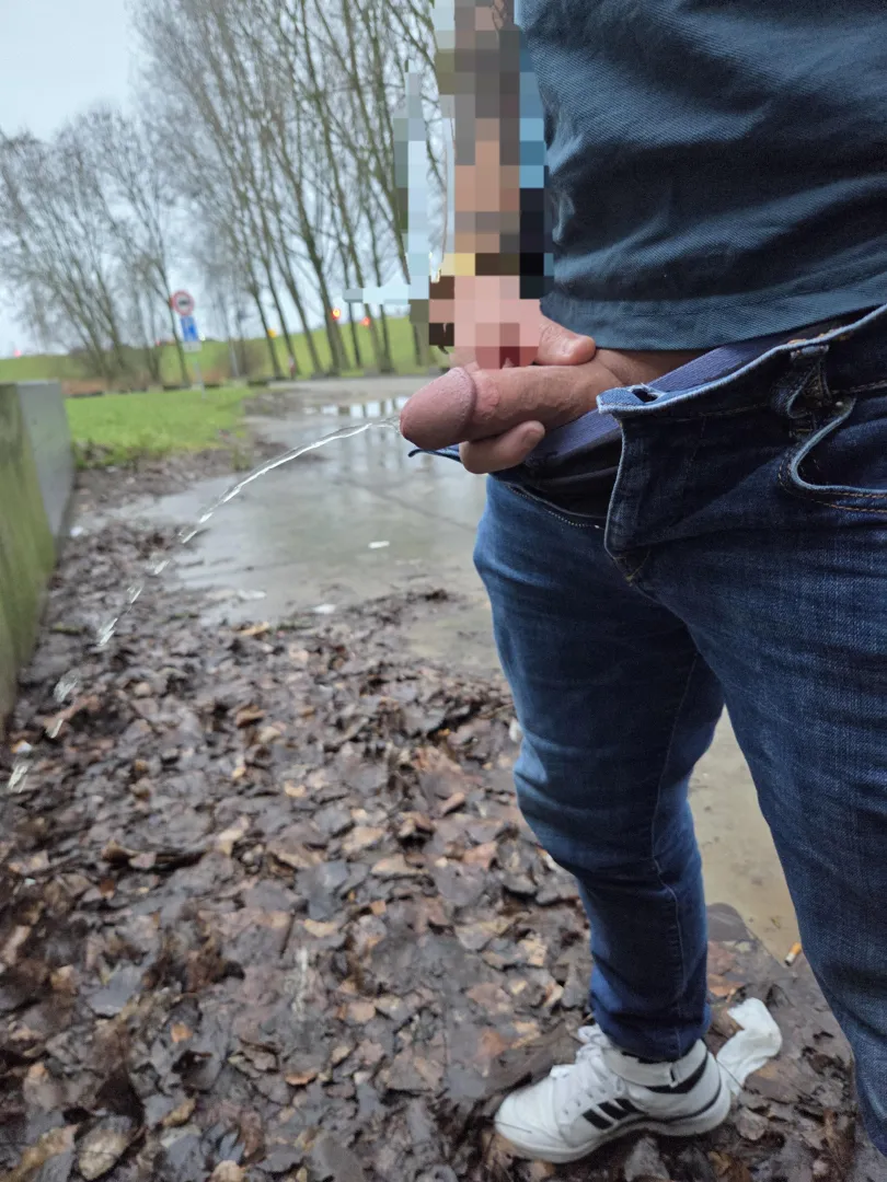 Open your mouth! posted by Desperate-Beat-911