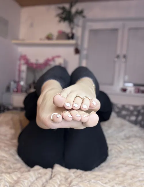 open your mouth for my toes by ToesGoddess