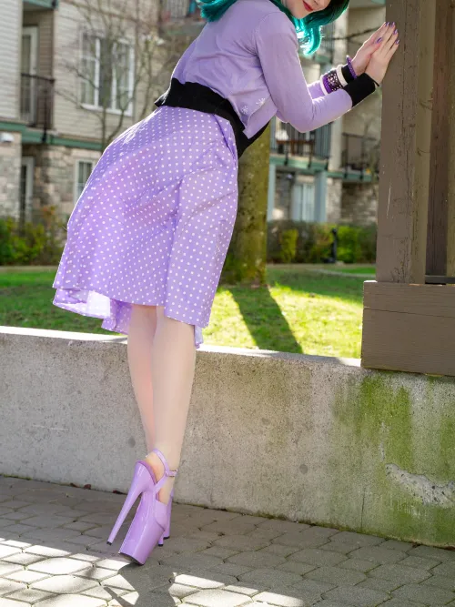 Out for a morning walk in my sexy heels by shoeteese