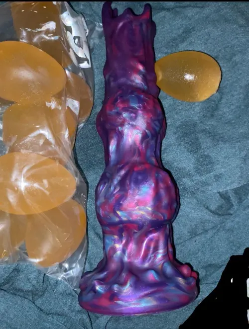 Ovipositor and Eggs by papabear00069