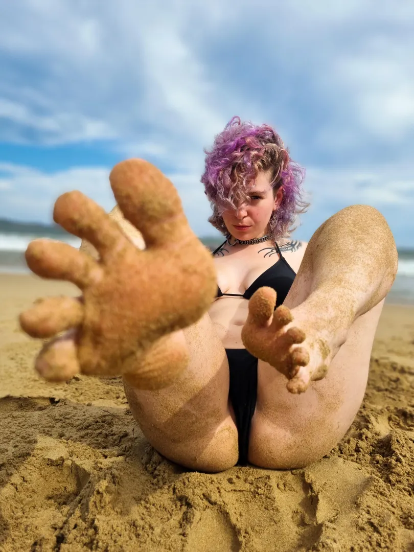 [p] Tell me, what do you smell? posted by MistressCorva