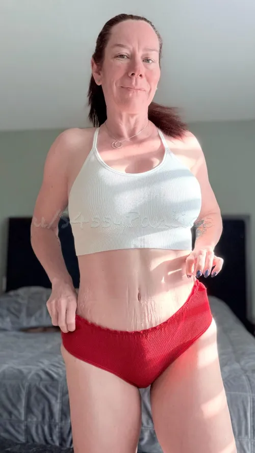 Panties and premade specials. See my pinned sale post. I’m Sass. I’m the very sassy, playful, quick witted, redheaded, 47 year old MILF next door. by S4ssypanties