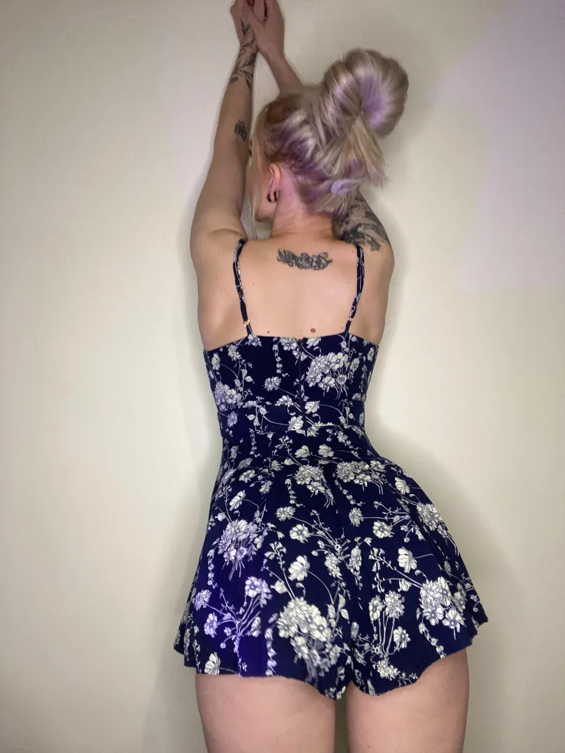 Pear bottom girl  posted by Parker_skye