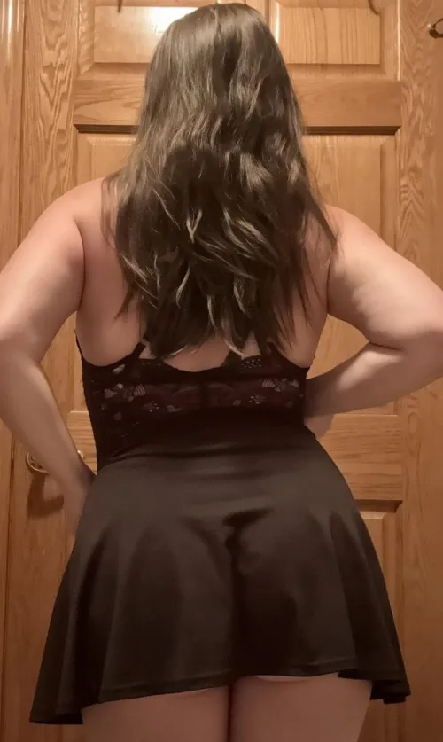 Peek a boo by EllieEastland