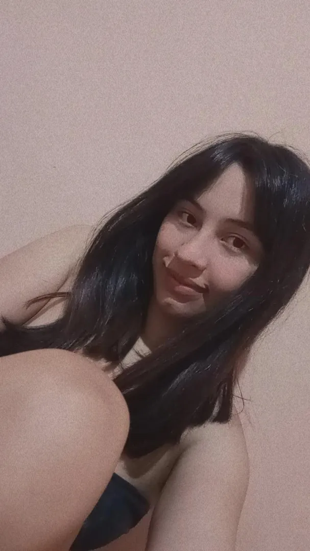 Pensi che io sia carina? posted by Critical-Sample-7743