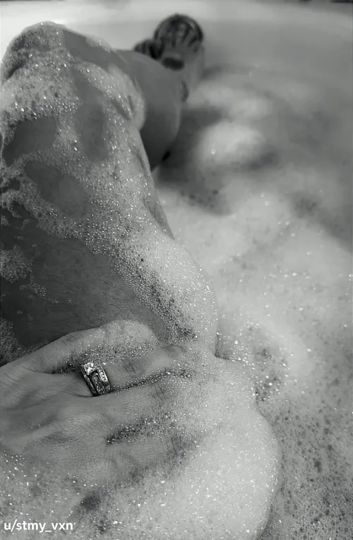 Perfect day to relax.. not a worry in the world. by stmy_vxn