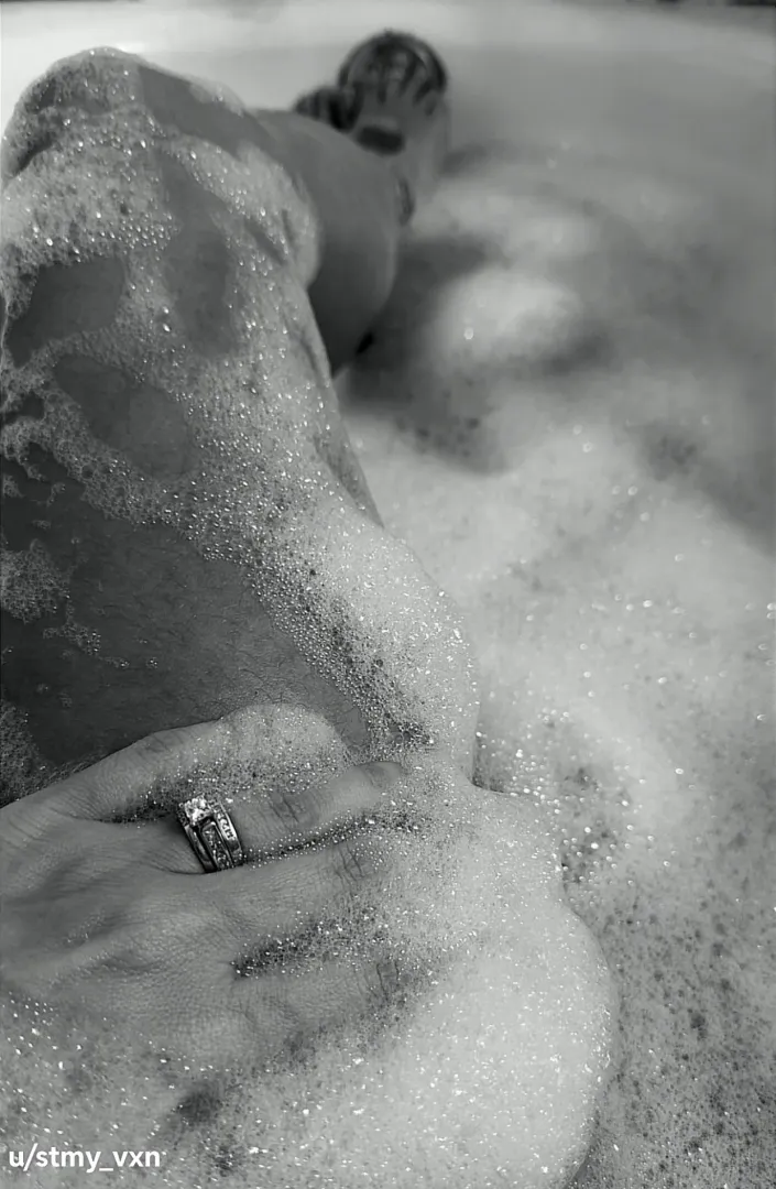 Perfect day to relax.. not a worry in the world. posted by stmy_vxn