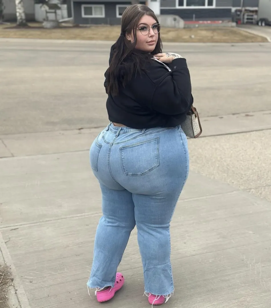 Perfect OOTD for her posted by icame_isaw879