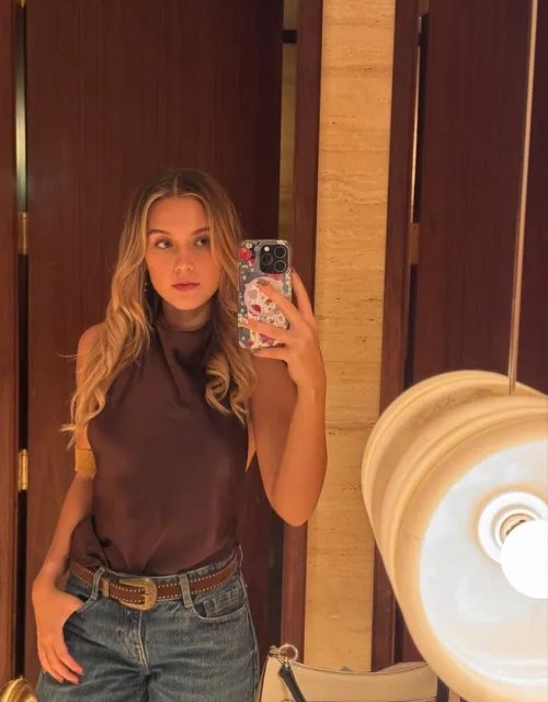 Perfect place for a quickie by pinksolara