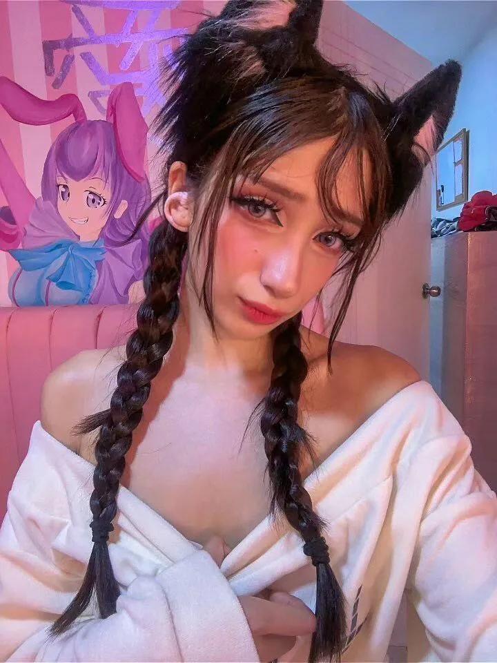 Pet or breed the kitty?? :3 posted by GentleMarigold