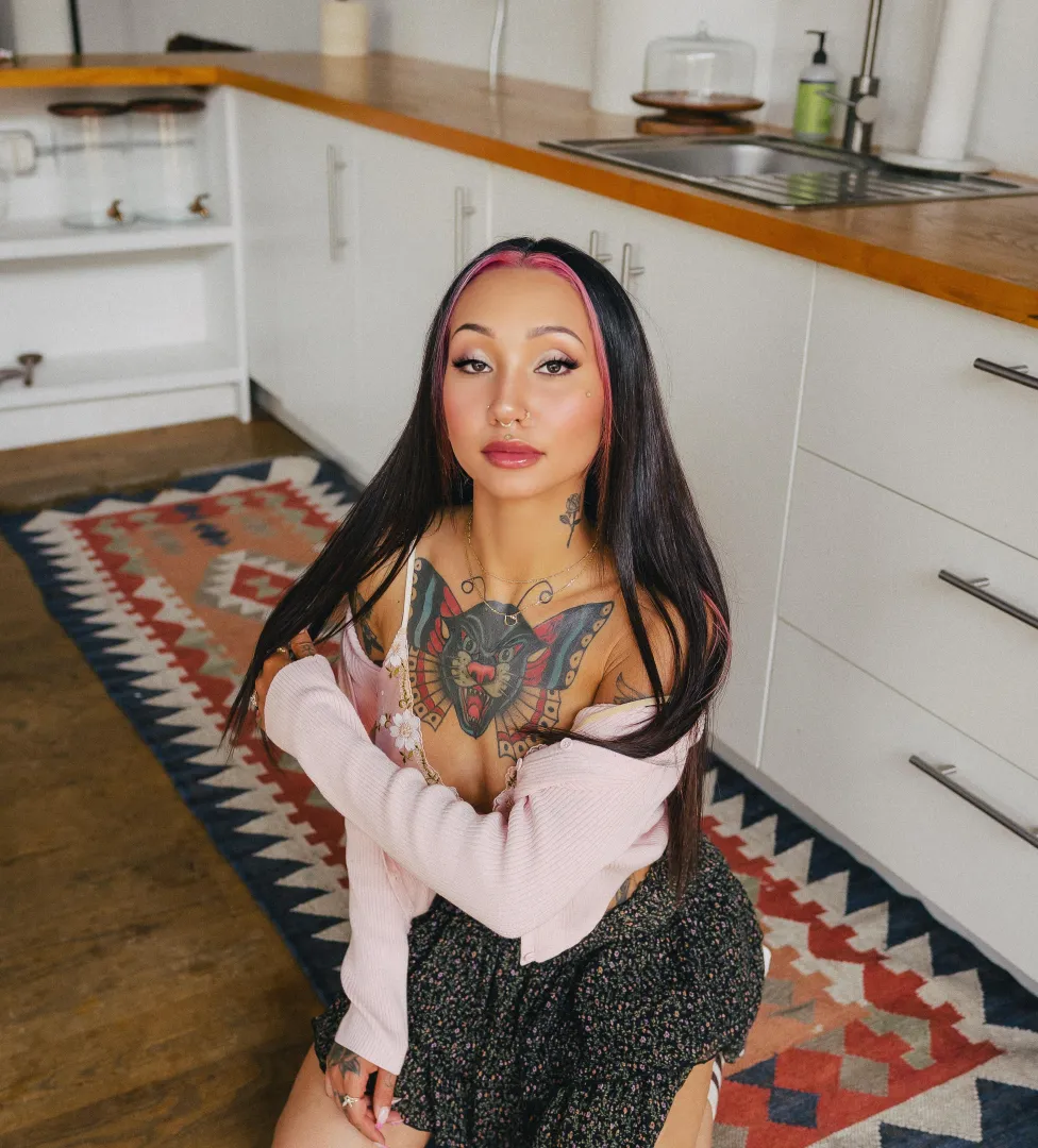 petite babe <3 posted by xo_clitaurus