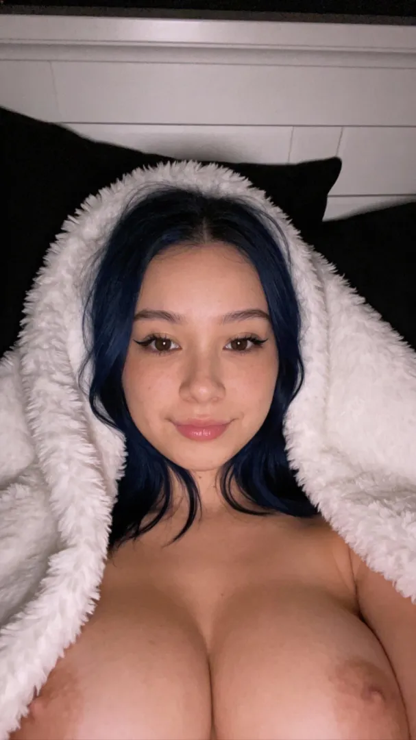 petite body but i can take a lot posted by Middle_Instance78