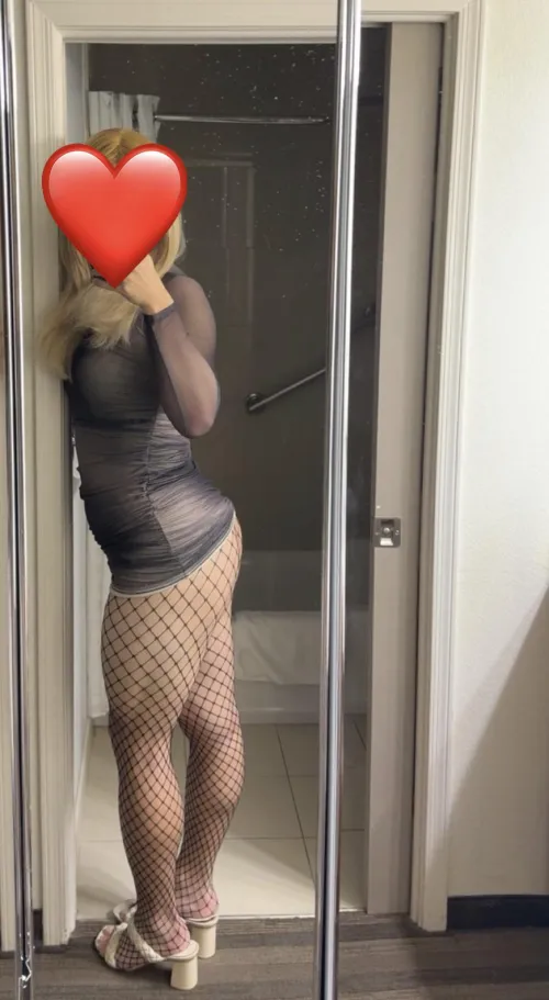 [phx] 27yo Asian cd looking for muscular guys by cherry_boba12