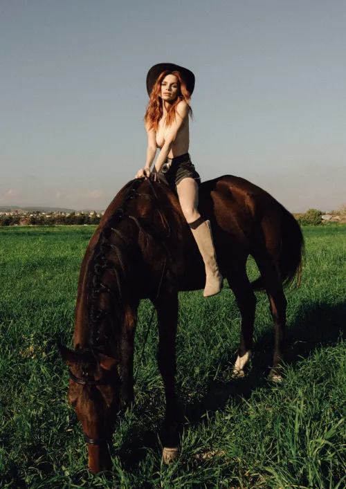 Pic by Francois Lenski by nudebodytime