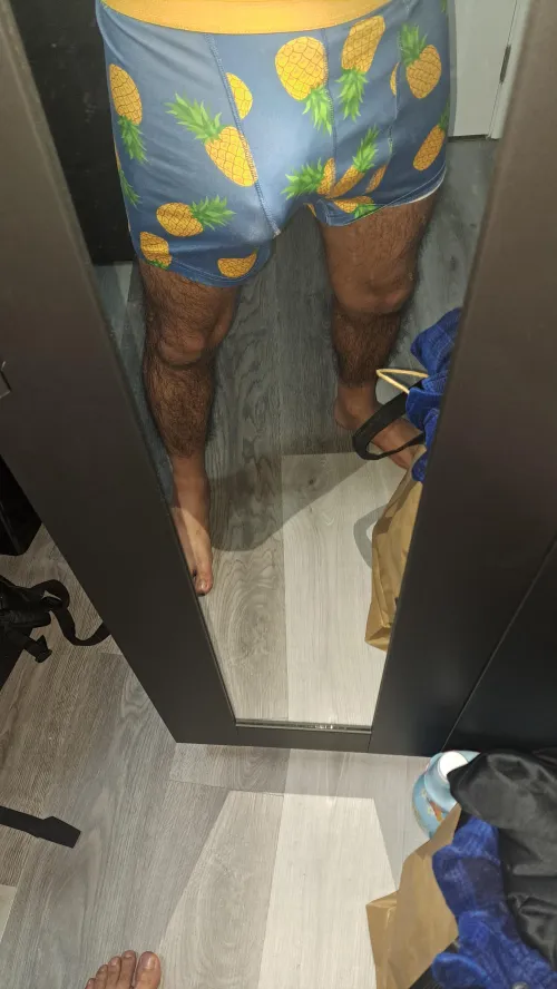 Pineapples are hiding a secret  by SalvadoranBananaSock