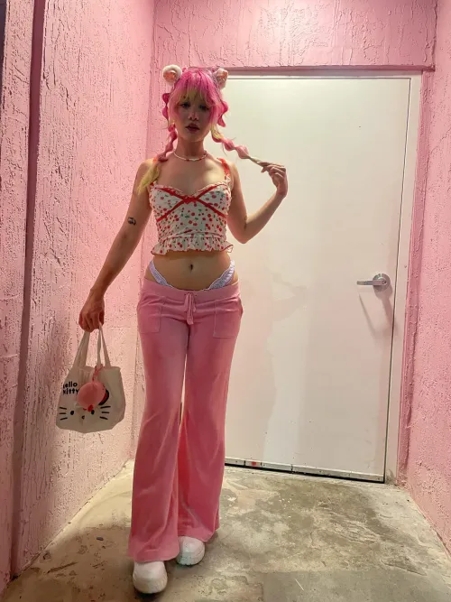 Pink and ready for tonight by ginigini-bae