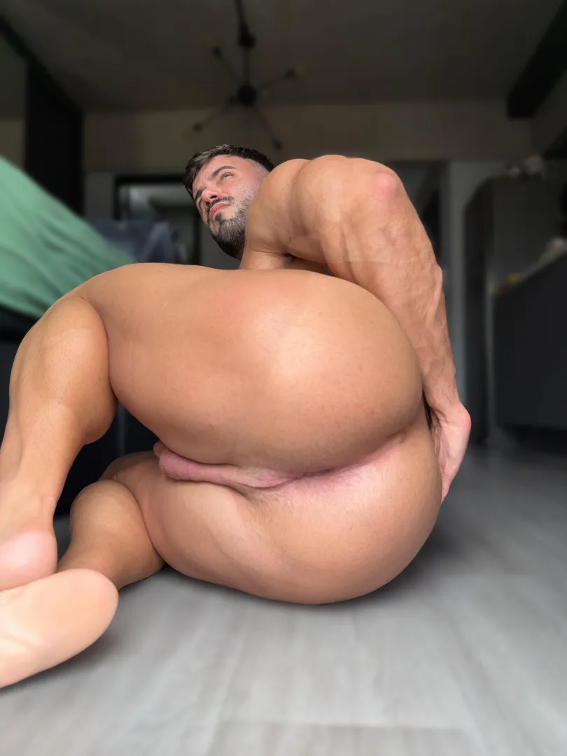 Pink is the hottest color posted by italofassin