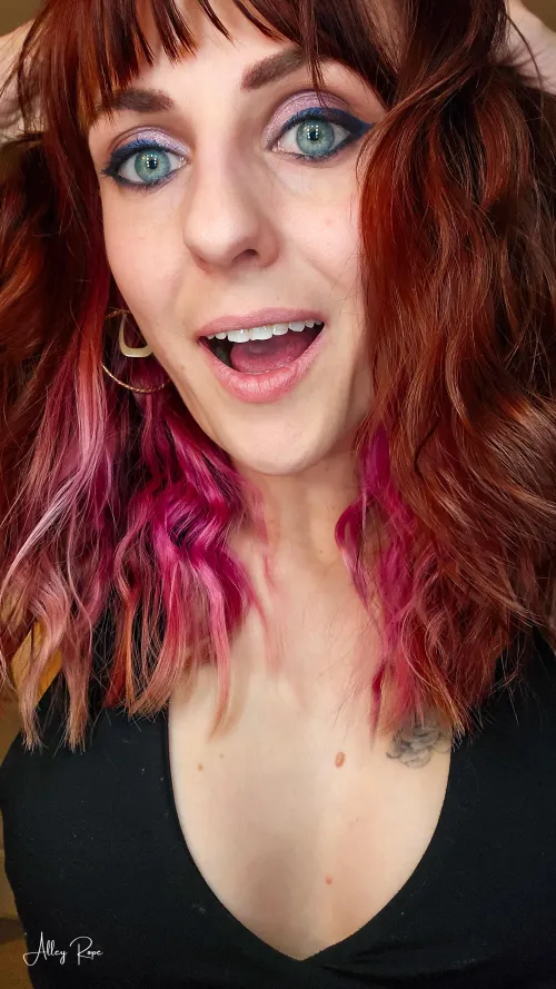 Pink smiles by alleyrope