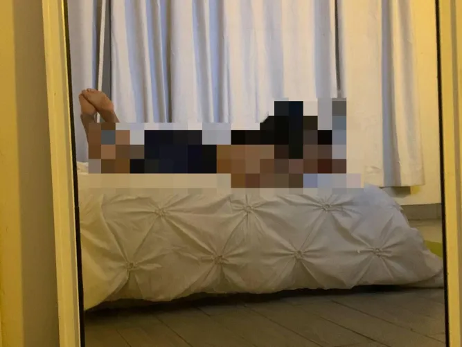 pixels are helping you not to get yourself on your knees right now for me by Lopez_princess