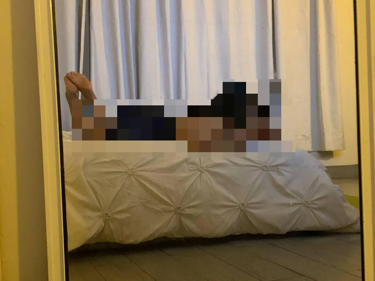 pixels are helping you not to get yourself on your knees right now for me posted by Lopez_princess