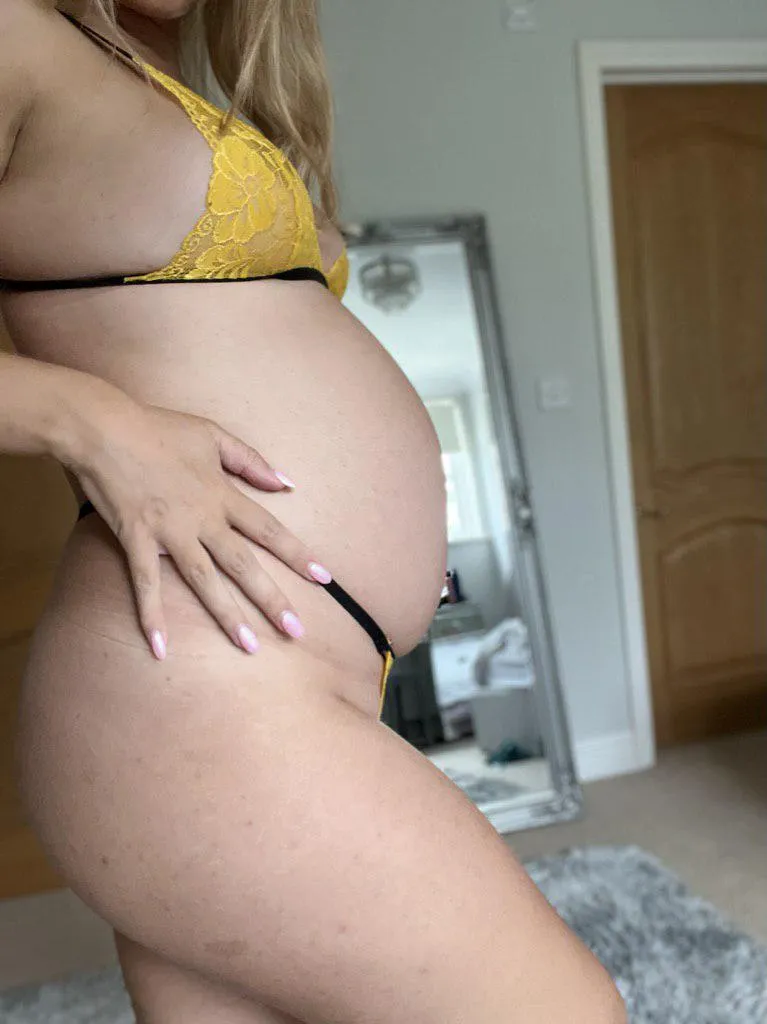 Playful energy, steady smile posted by pregnantjennyxo