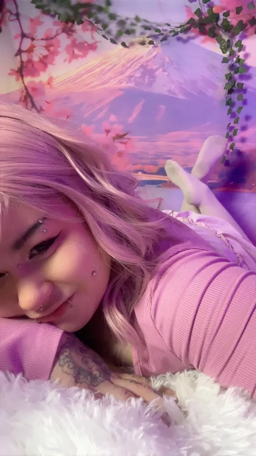 Playful vibes today  by lovesicklowen