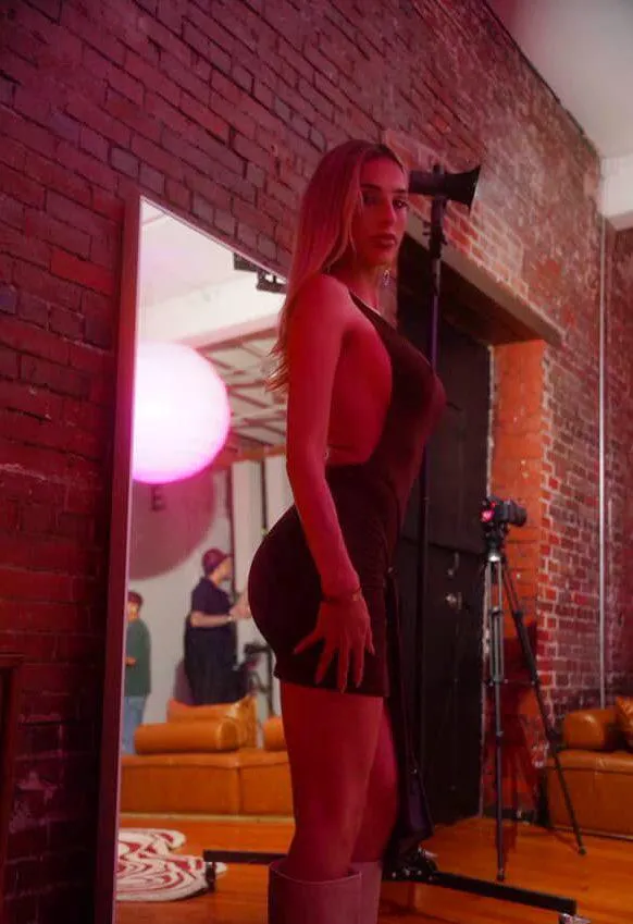 Please Someone tell me what is that new video scence? posted by Internal_Surround375