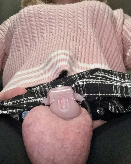 Please vote for me. I need to be locked forever. Xxx by LadyDreams