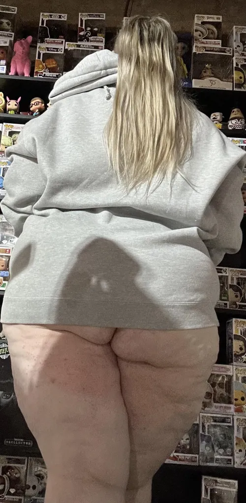 Plus size by Twolittlepiggis