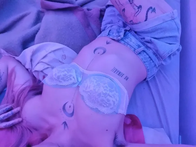 Plz explore this sluttie body by FairyBunnyxX