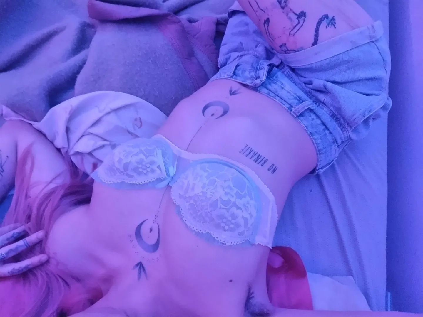 Plz explore this sluttie body posted by FairyBunnyxX