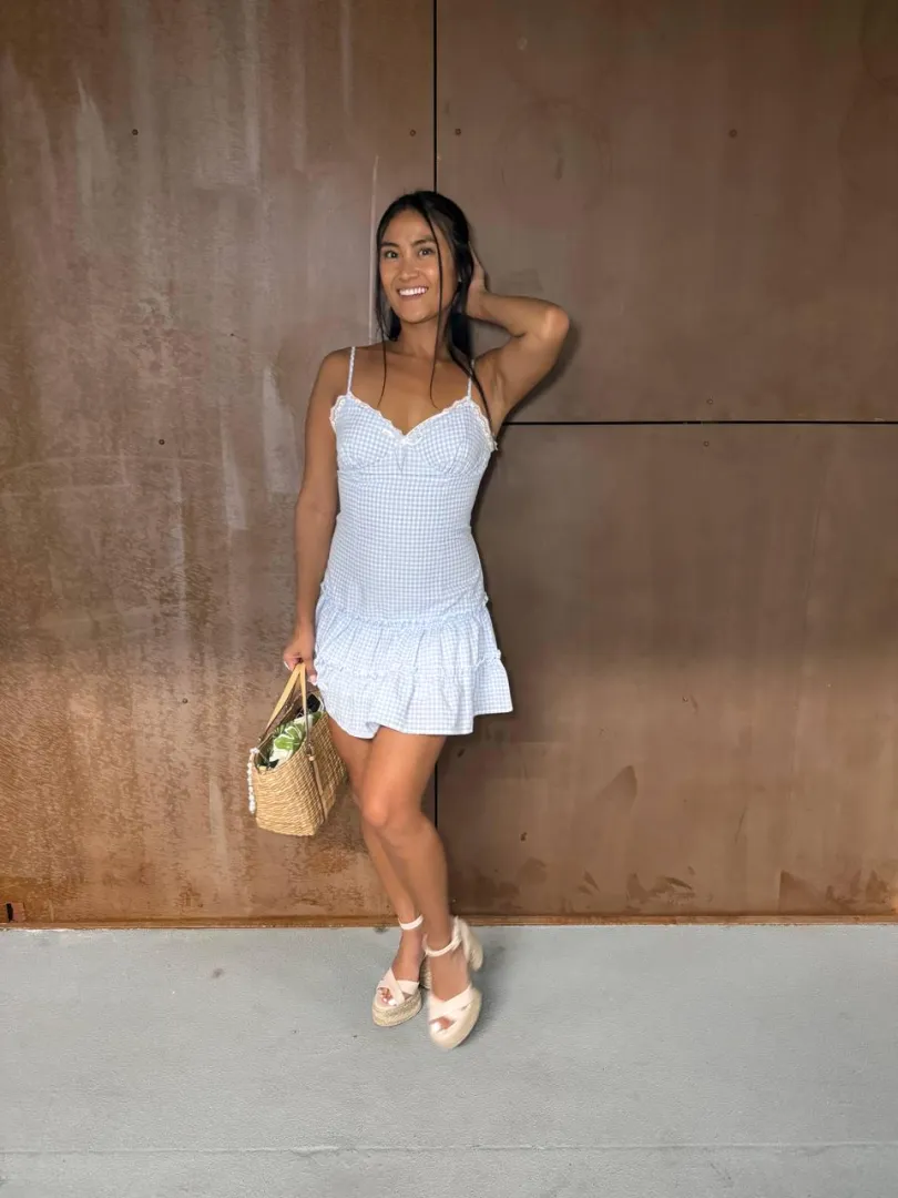 Poised and perfectly aware  posted by sunshineonlyxo