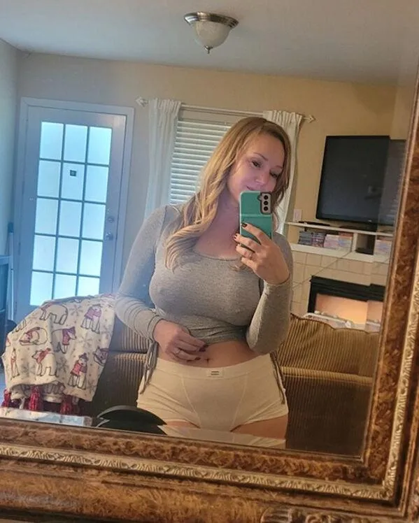 Pokies are so hot [F52] posted by Crystal_Sunshine_