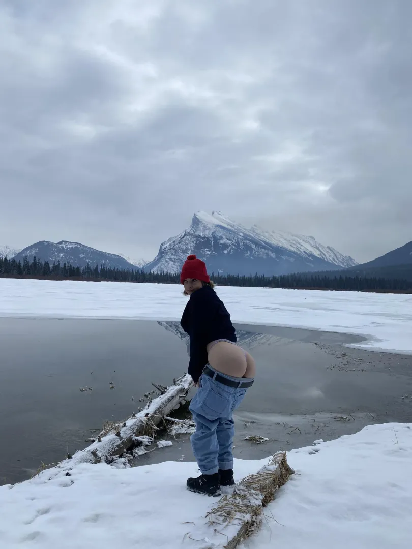 Polar plunge anyone? posted by Satans-slut69