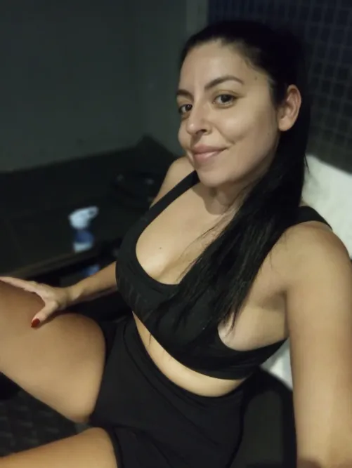 Ponytail to go to the gym by katylaa