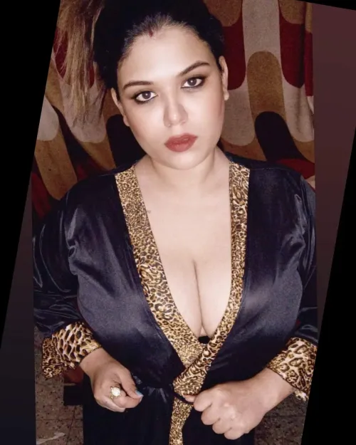 Pooja boudi by hot_desi_maal69