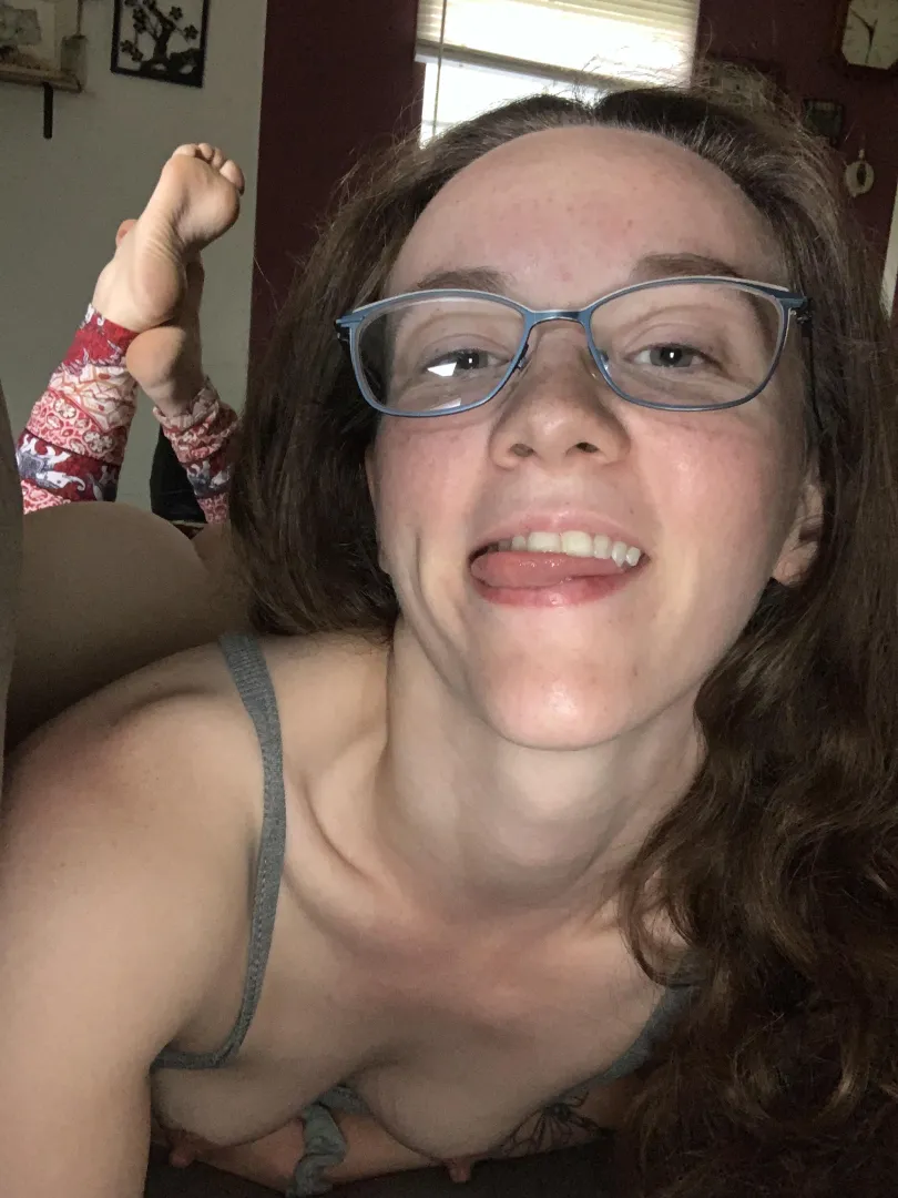 Posing into the weekend posted by thebreefontaine