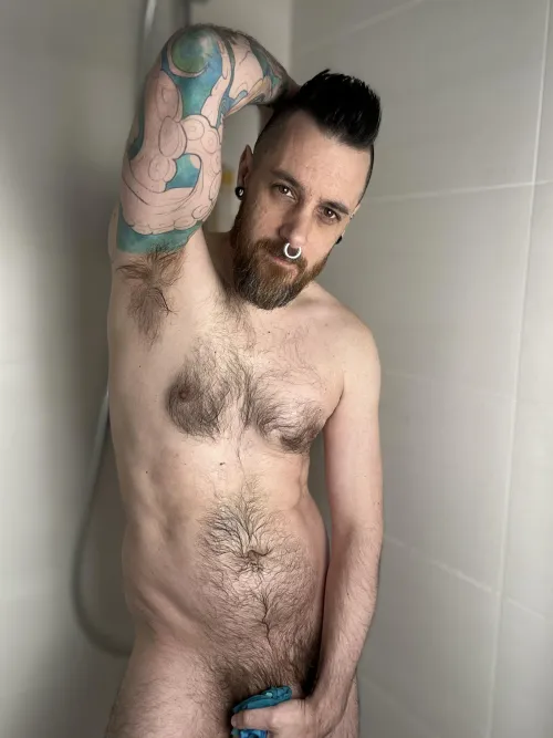 Post Gym / Pre Shower by maxx_obsidian