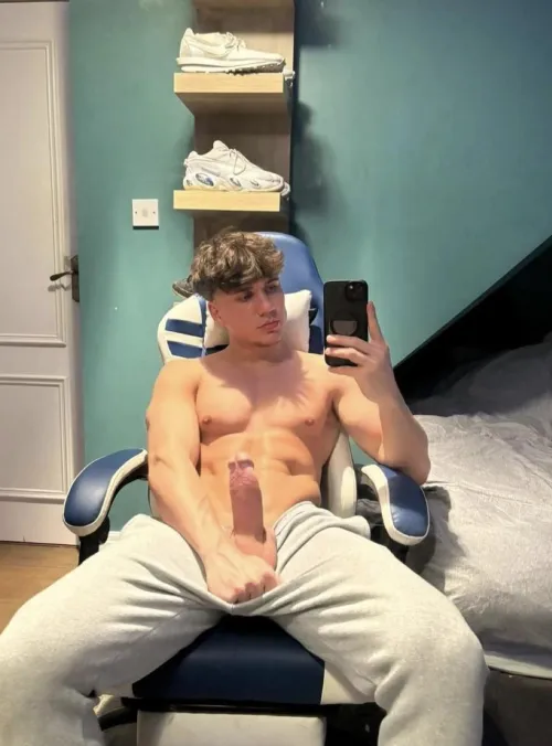 Post gym session by GarbageAlternative79