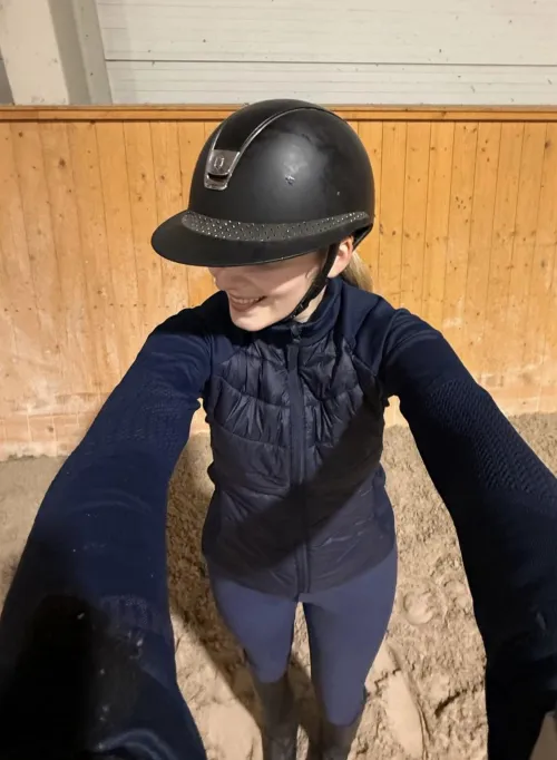 Post ride selfie by Equestrianne01