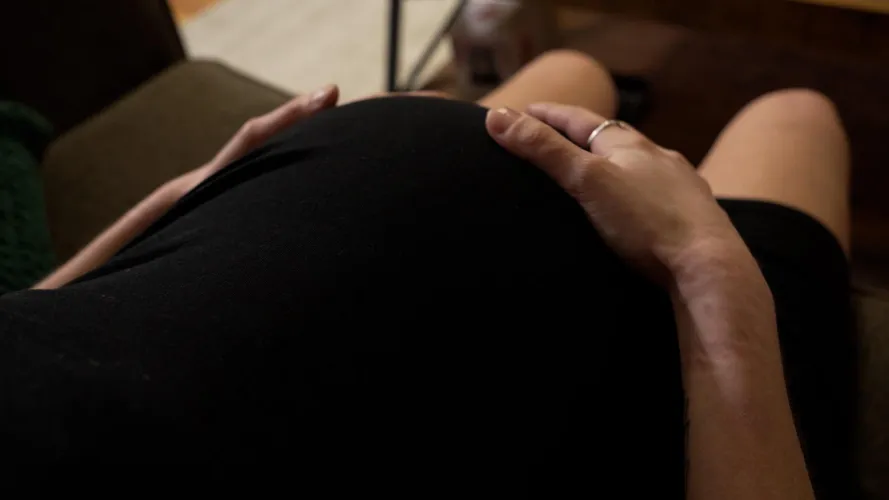 POV belly {f} - Maddy by Scarlettsdollhouse