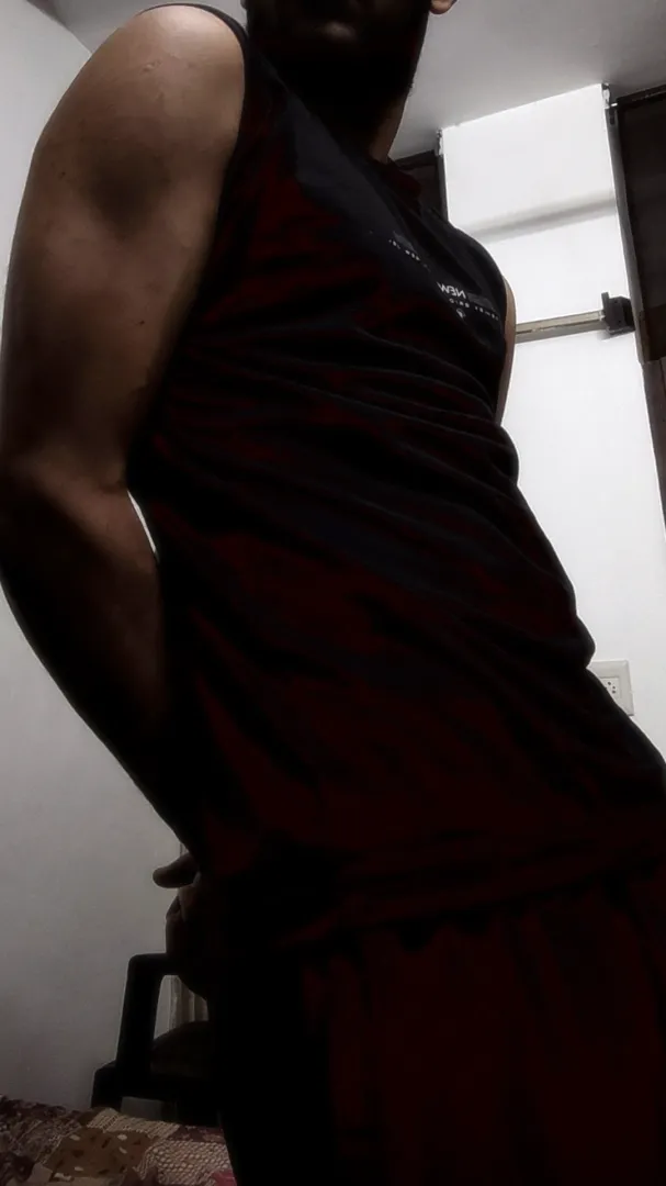 Power Bottom is what people call me posted by curvybitch_