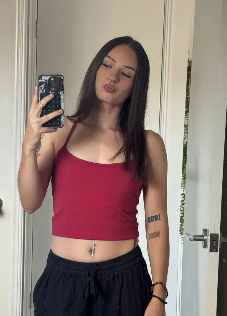 practicing my pout posted by mochacaramela