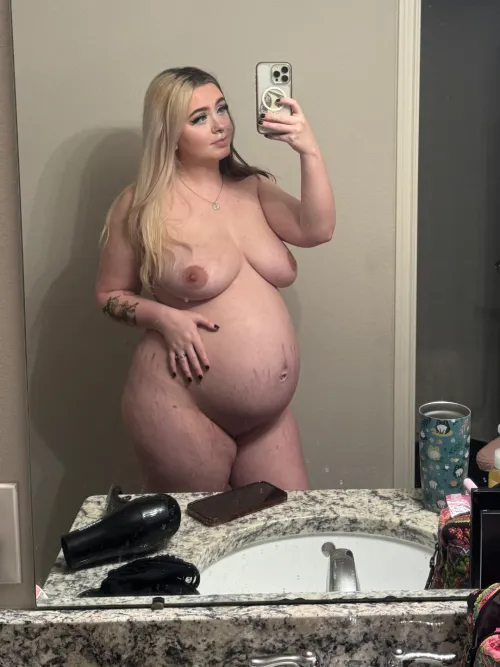 Pregnant moms are huge sluts by hippienoodlesmsp