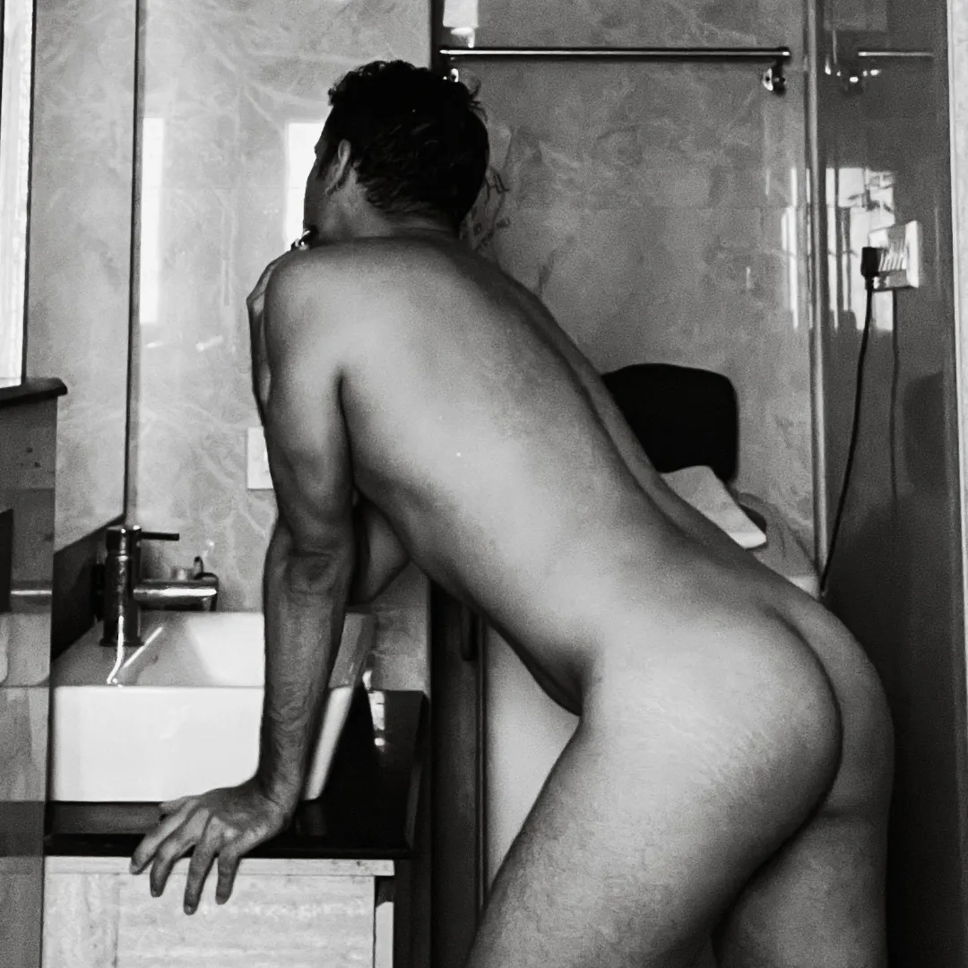 Prep before stepping under the shower ‍♂️ posted by No-Novel-4488