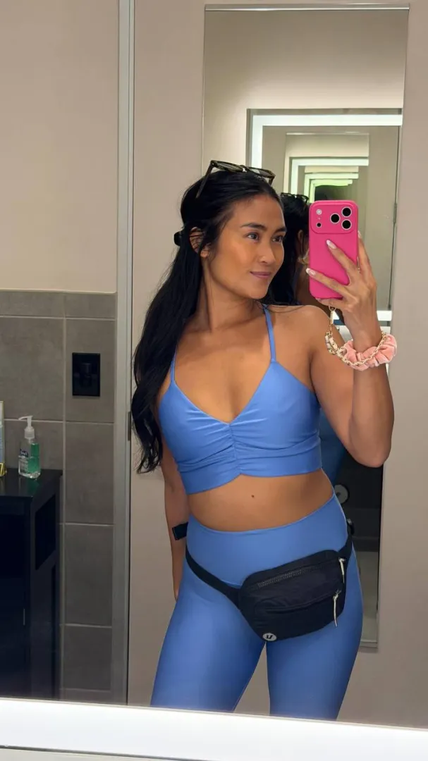 Pretty enough to get your attention?  posted by sunshineonlyxo