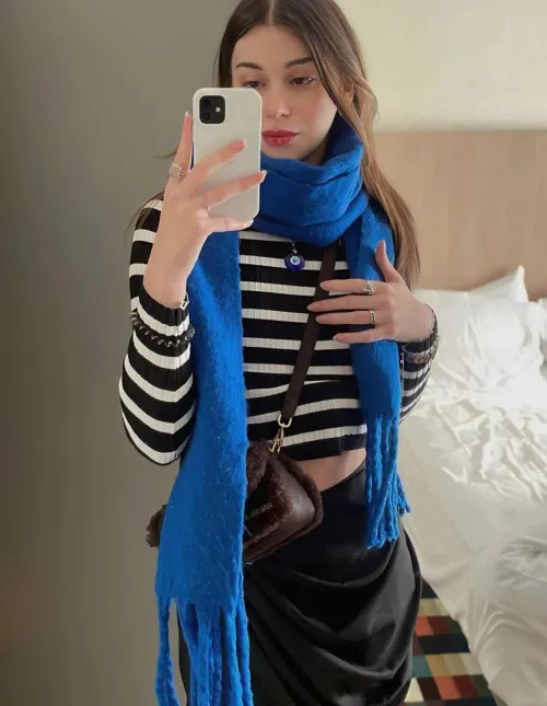 Pretty enough to make you look twice. by PinkyPromisinger