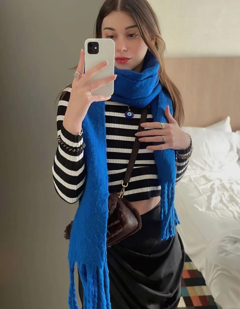 Pretty enough to make you look twice. posted by PinkyPromisinger